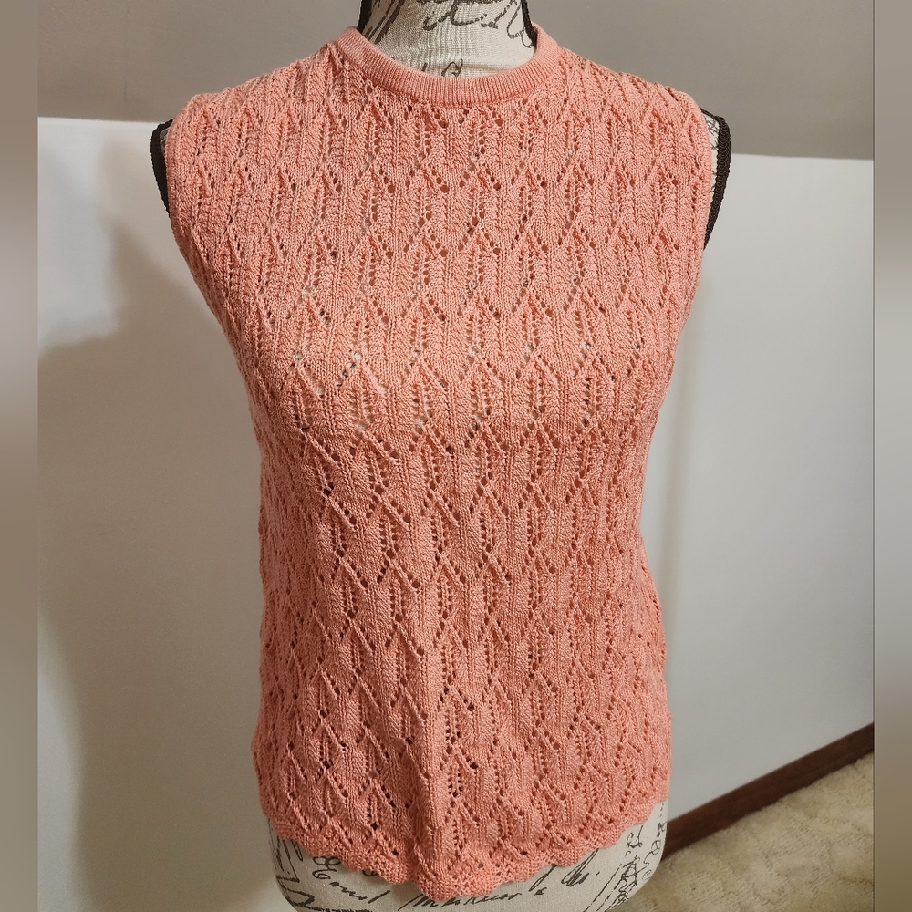 VTG Acylic knit pink sleevless top by sportempos